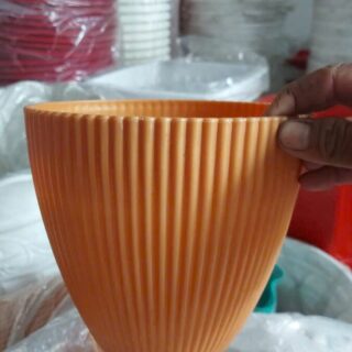 Chậu nhựa nhỏ trồng cây màu cam Chậu cây cảnh