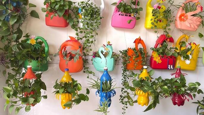 5 ý tưởng và vật liệu bạn có thể tự làm chậu cây cảnh tại nhà để trồng cây cảnh Thiết kế ban công Hướng dẫn chăm sóc cây Kỹ thuật trồng cây Thiết kế cảnh quan Video trồng cây xanh  